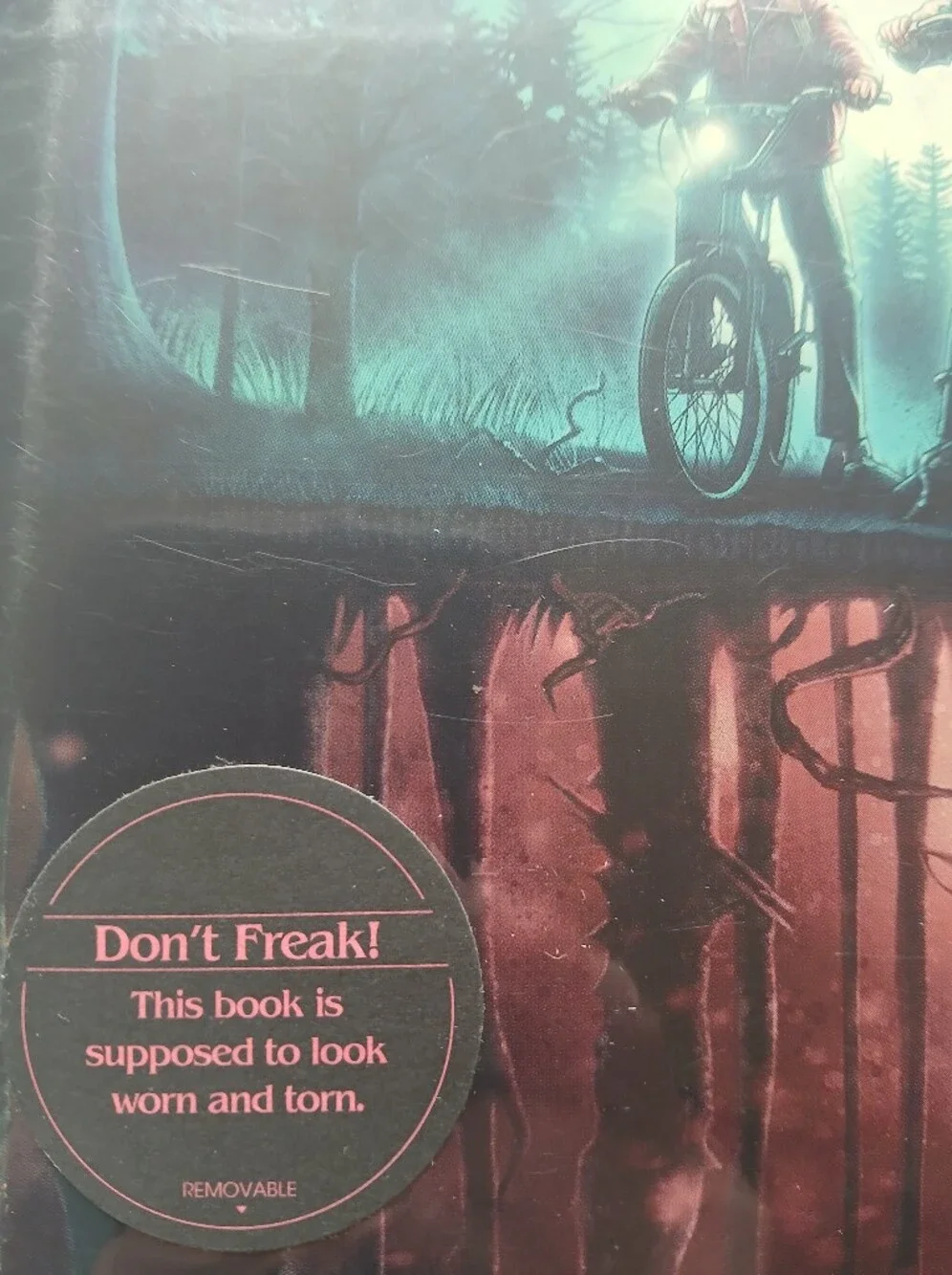 🚲Stranger Things Hardcover Books🖤
